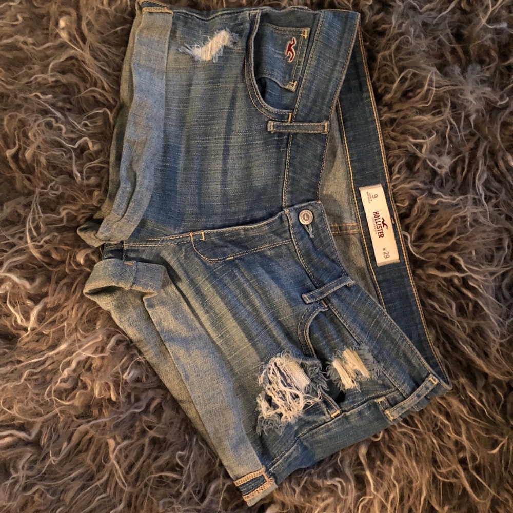 Hollister Jean Shorts // Cuffed & Distressed